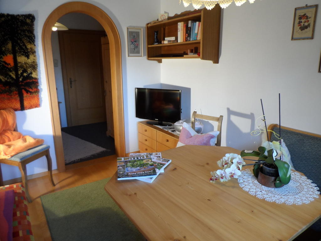 דירות ווארת Haus Brunneck חדר תמונה