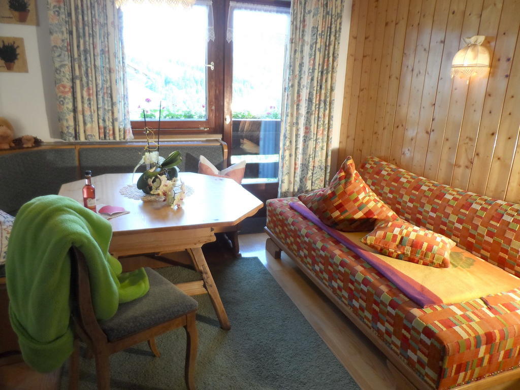 דירות ווארת Haus Brunneck חדר תמונה